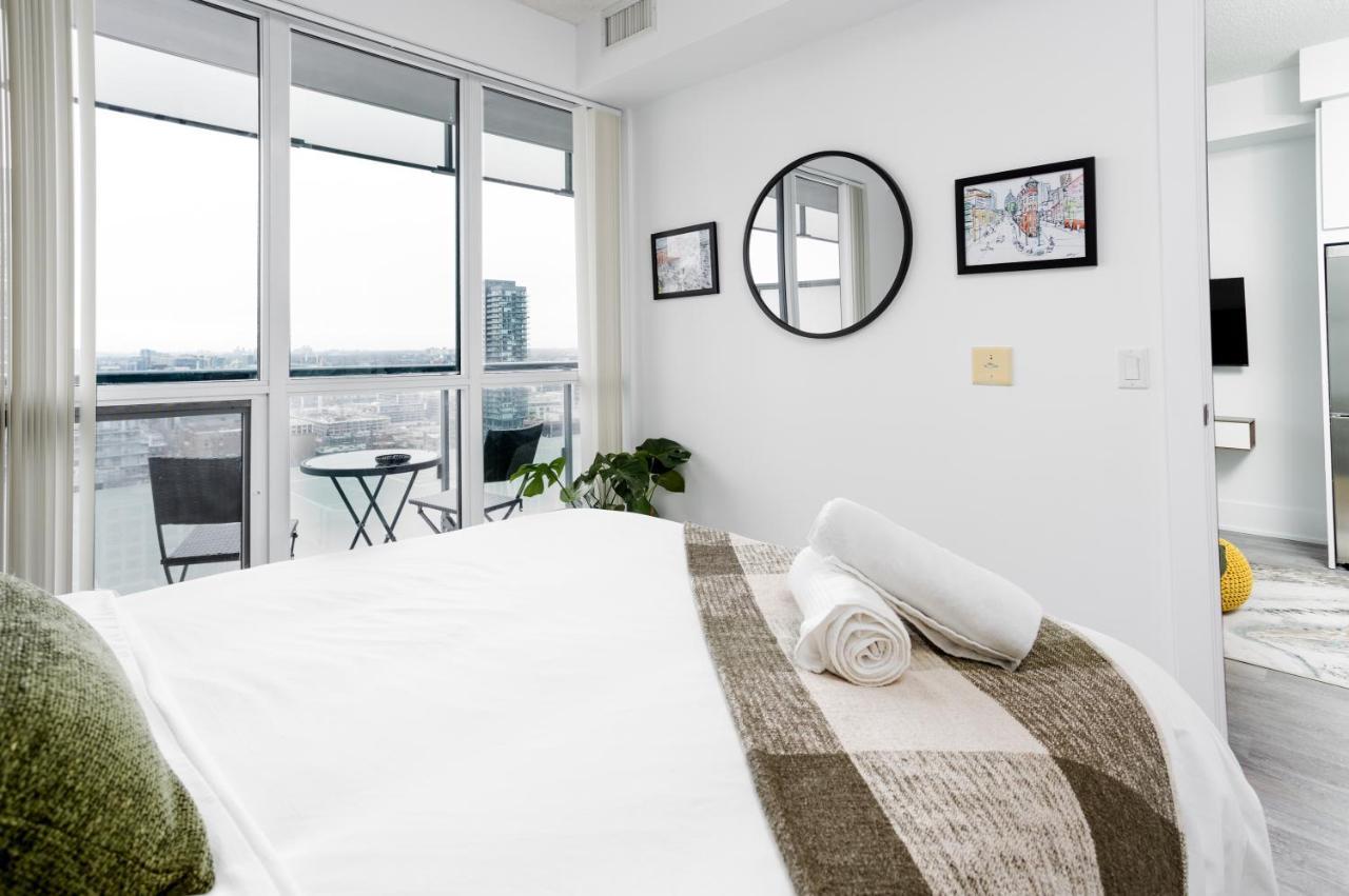 Stylish Suite At 300 Front Street W โตรอนโต ภายนอก รูปภาพ