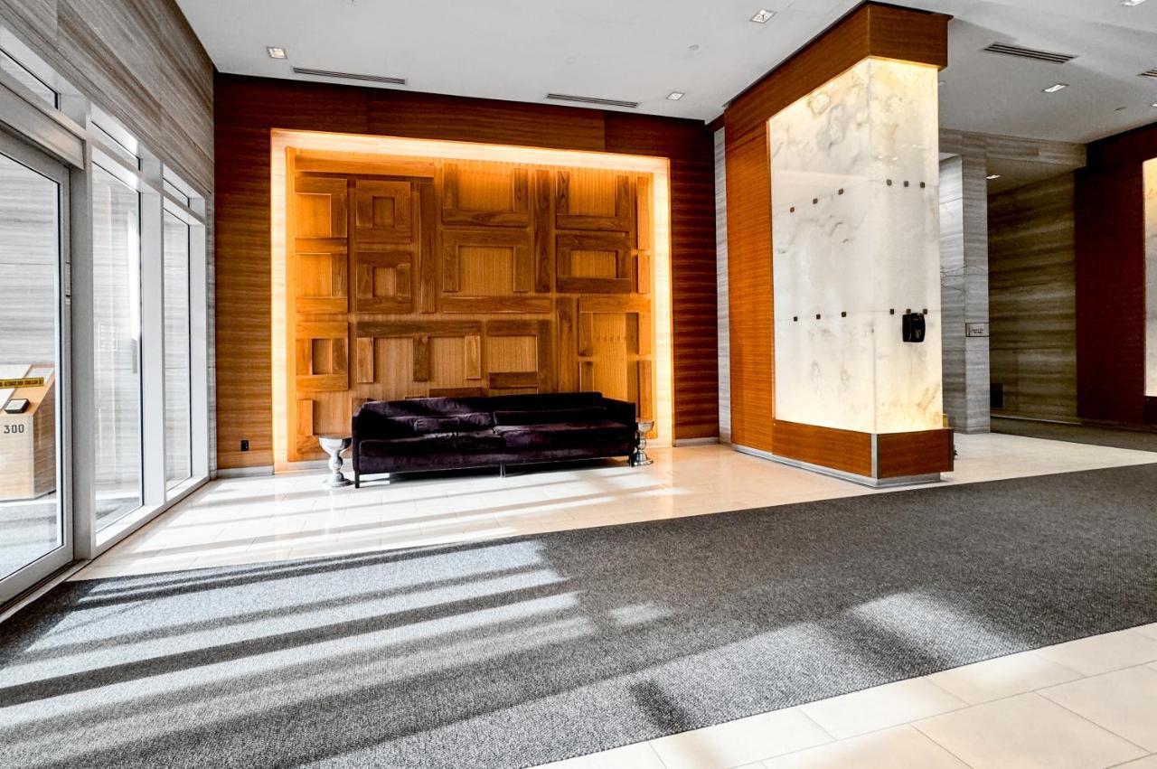 Stylish Suite At 300 Front Street W โตรอนโต ภายนอก รูปภาพ
